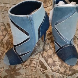 Jean bootie
